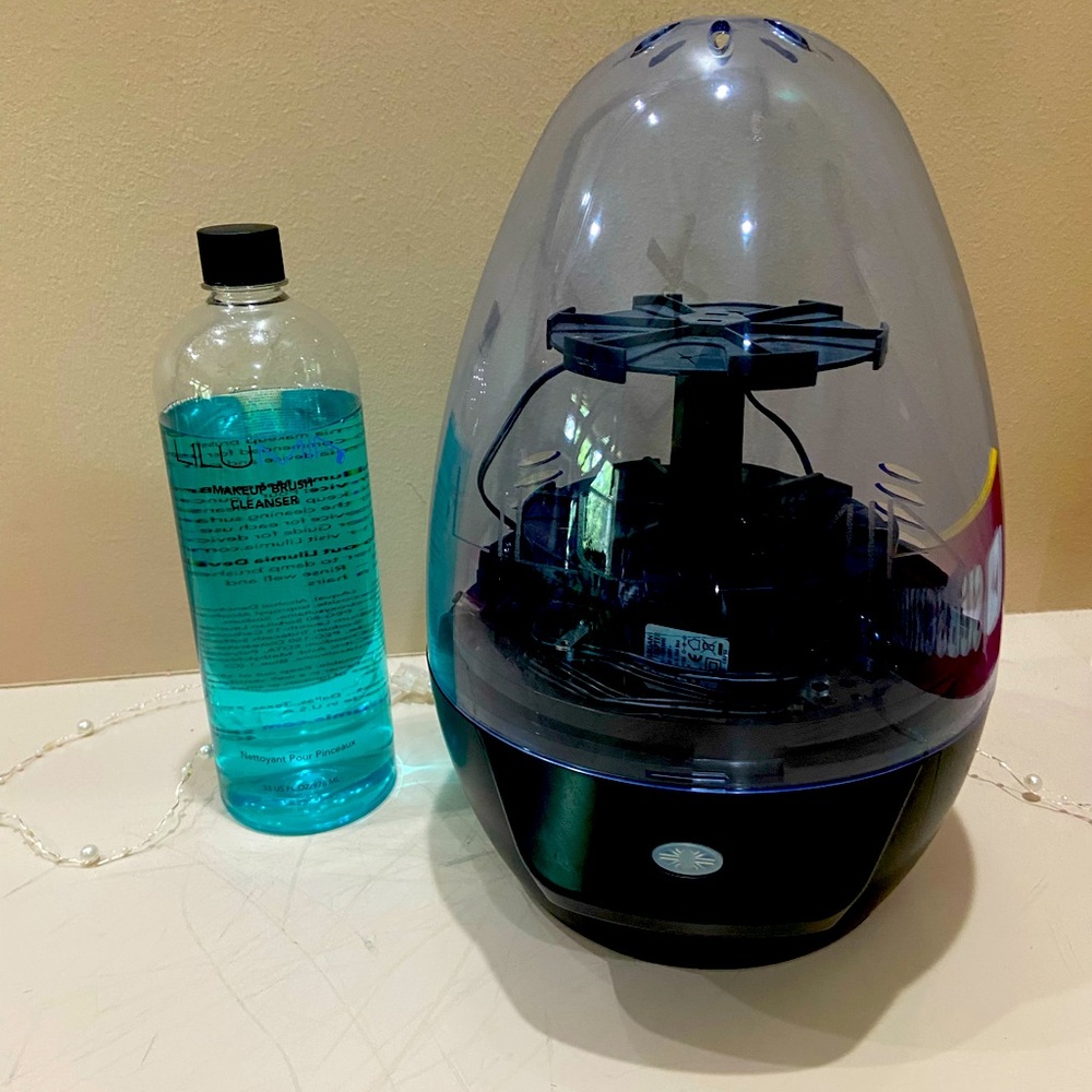 Lilumia Makeup Brush Automatic Cleaner